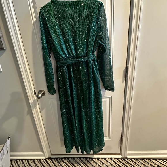 Bloomchic green sequin dress - Picture 2 of 5